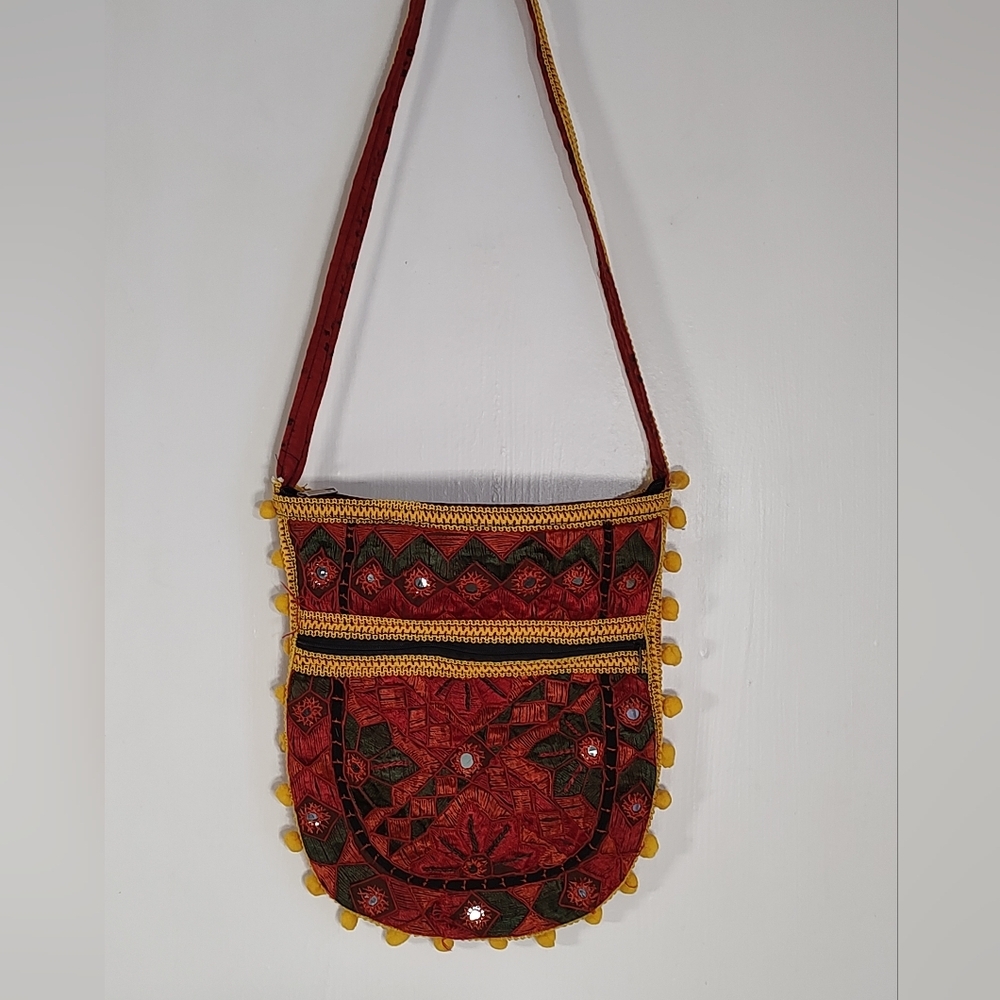 Indian Embroidered Red and Black Women's Embellished Bag - Picture 2 of 13